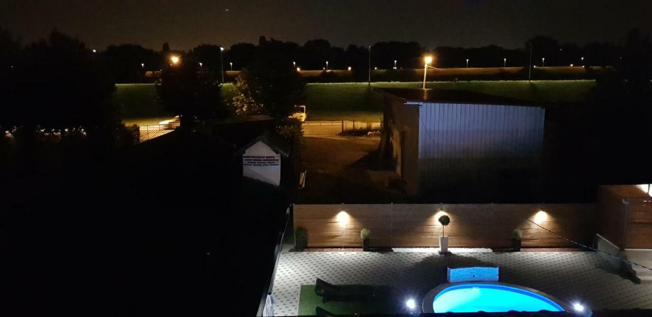 "Oasis Of Peace Zagreb-Apartments" エクステリア 写真